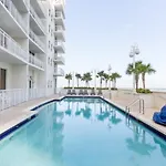 Warm And Tailored 1Br W Pool Hot Tub Gym Parking