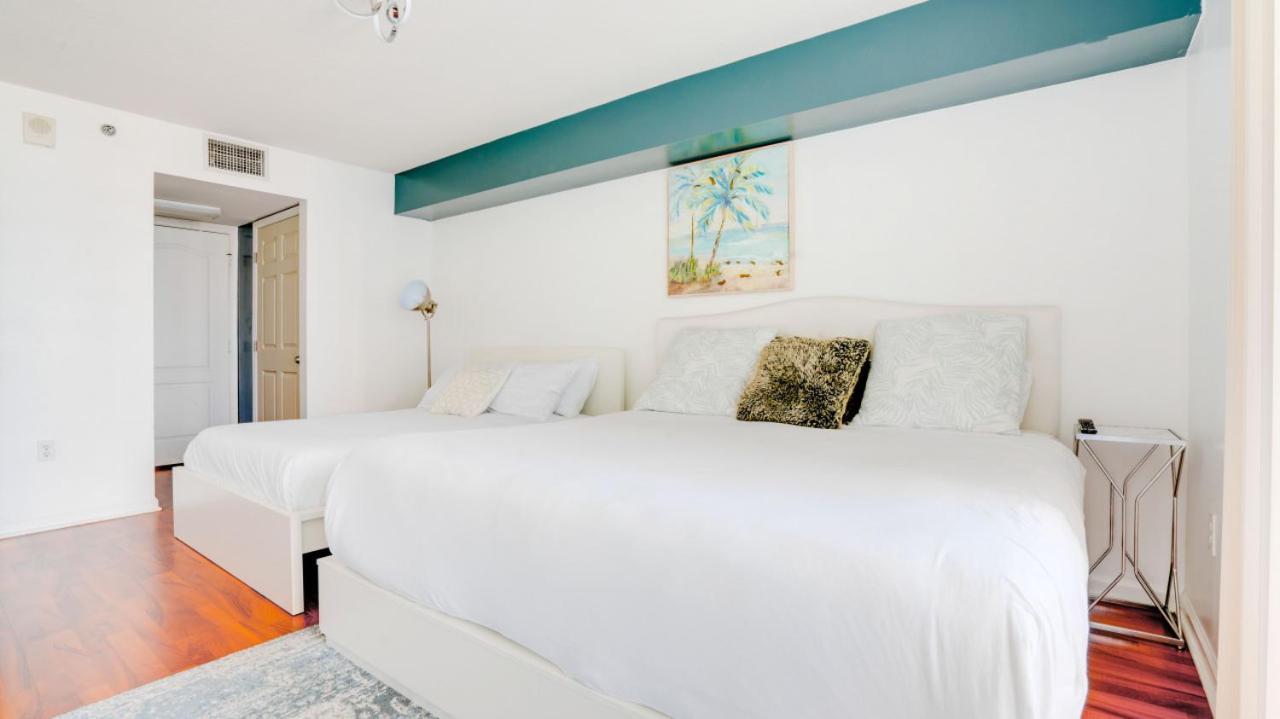 Warm And Tailored 1br W Pool Hot Tub Gym Parking Holiday home